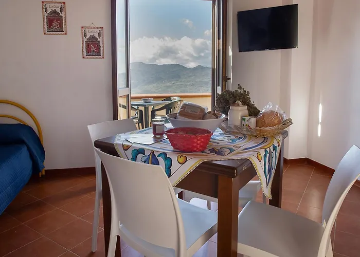 Casa Arconides Motta d'Affermo